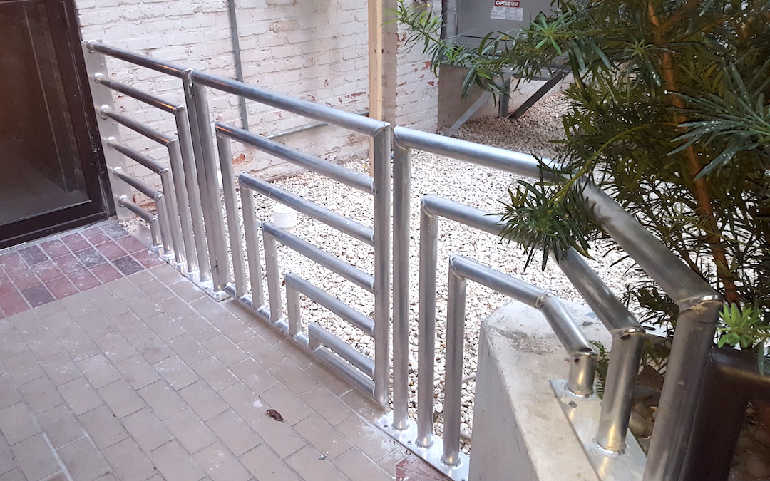 Modern Aluminum Railing